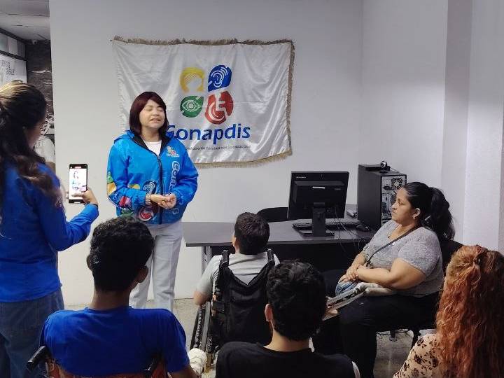 CONAPDIS y UNICEF Entregan Ayudas Técnicas a Niños y Personas con Discapacidad